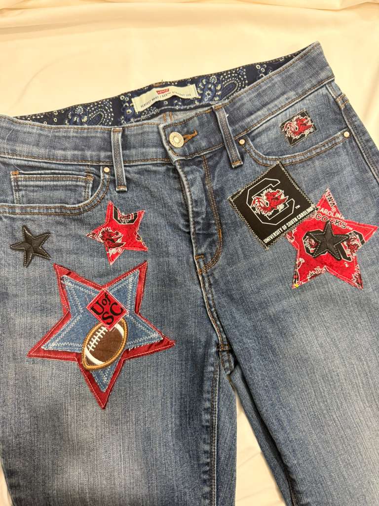 USC Levy jeans Size 4