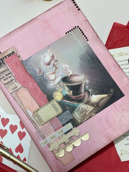 Alice in the wonderland Notebook