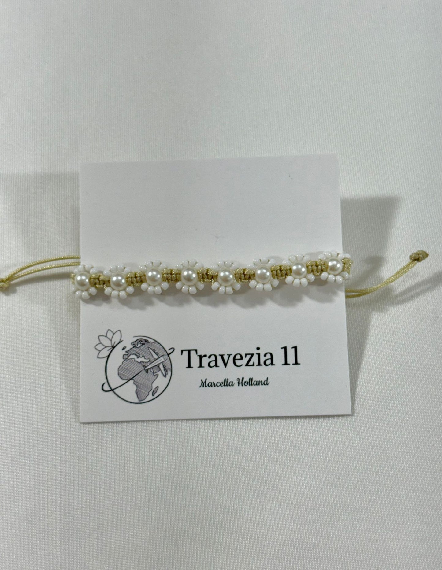 Daisy Pearl Bracelet