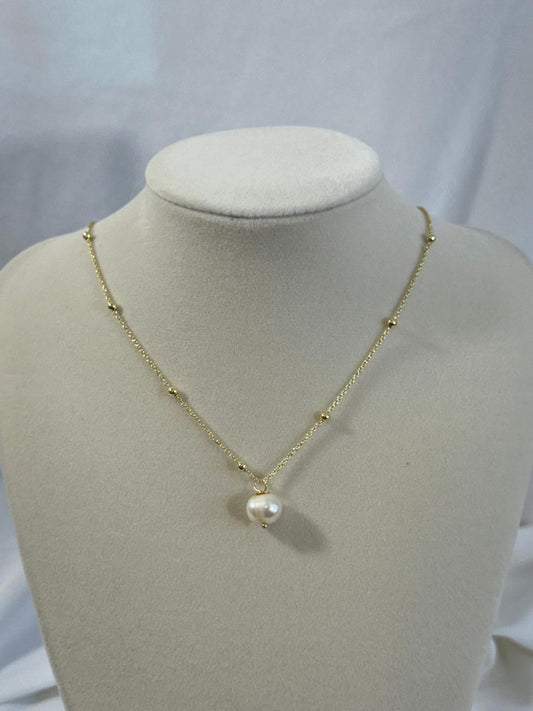 River pearl necklace