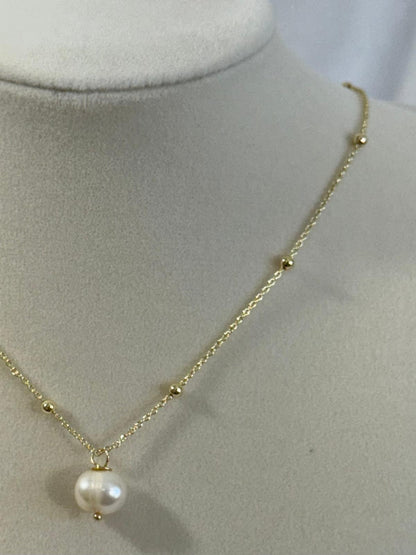 River pearl necklace